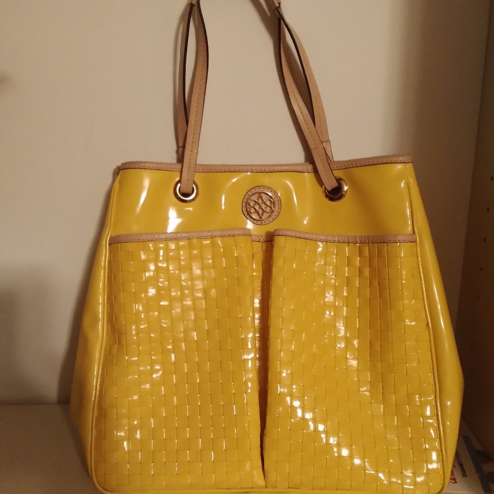 Super cute Antonio Melani bag